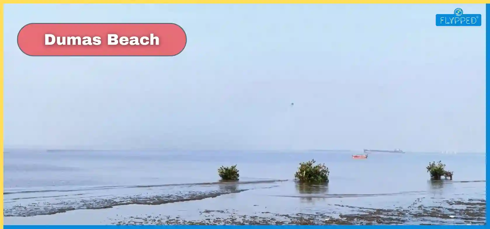 Dumas Beach